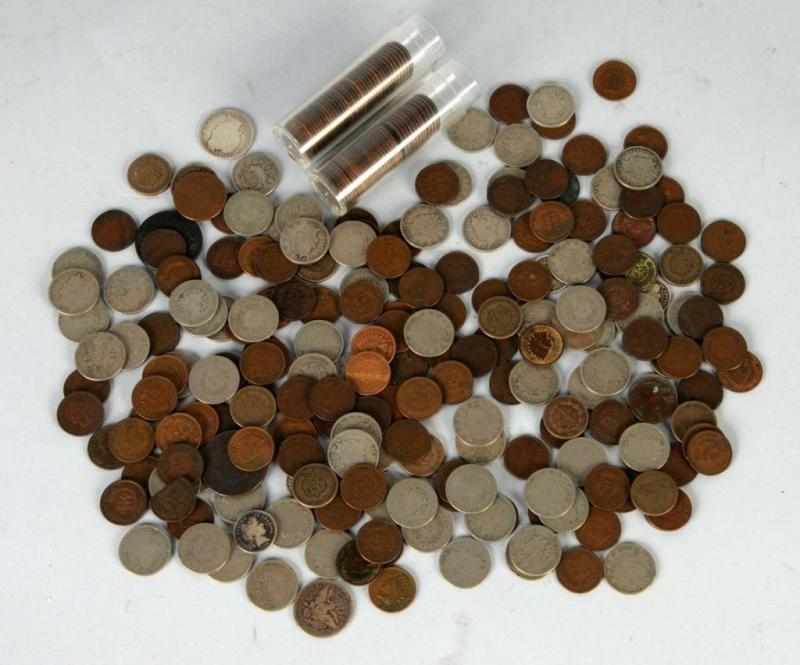 Appraisal: Lot of Assorted US Coins Description Includes V nickels Indian