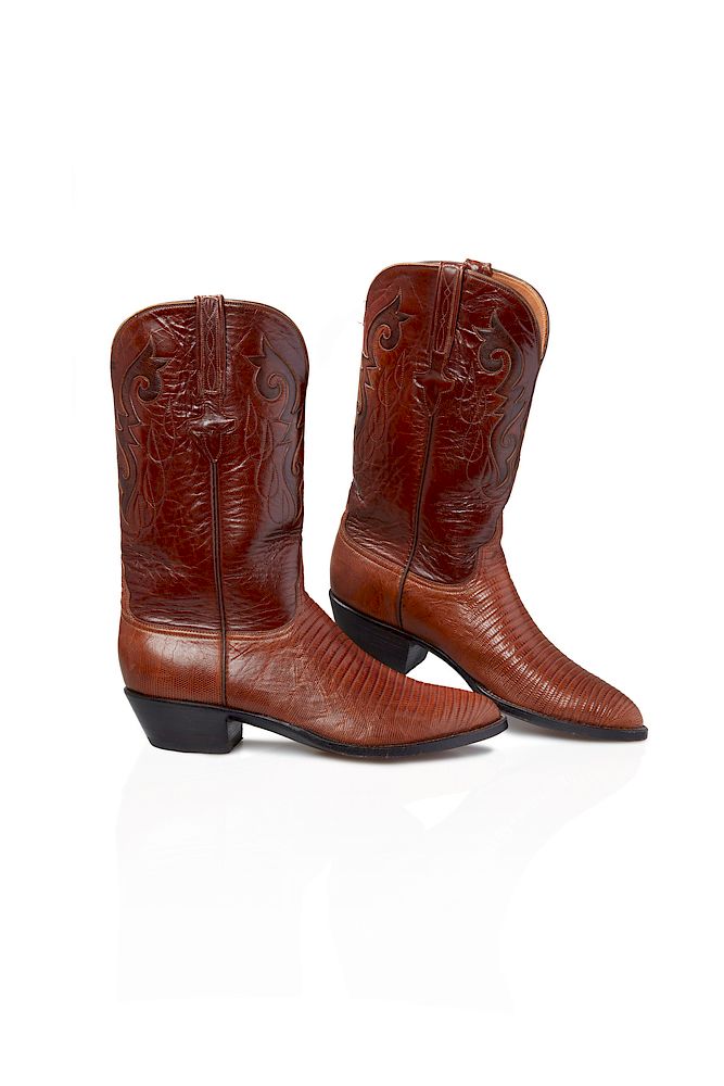 Appraisal: Pair of Men's Lucchese Cowboy Boots D Pair of men's