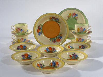 Appraisal: Crocus' a Clarice Cliff dessert set comprising serving bowl and