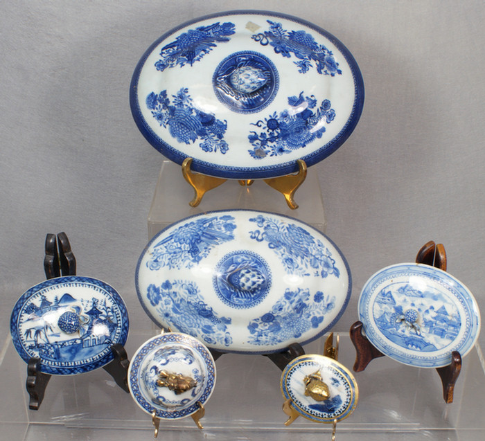 Appraisal: Chinese Export Porcelain lot of assorted lids to include a