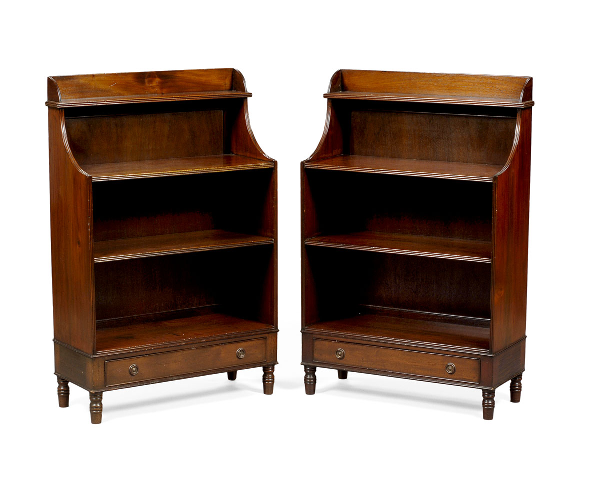 Appraisal: PAIR OF ENGLISH REGENCY MAHOGANY BOOKCASES OF DIMINUTIVE SIZE Each