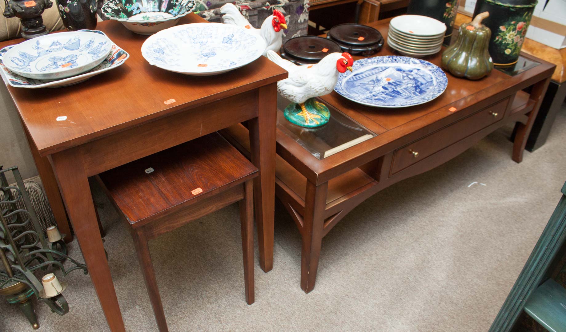 Appraisal: Three pieces of assorted furniture includes contemporary table wood bench