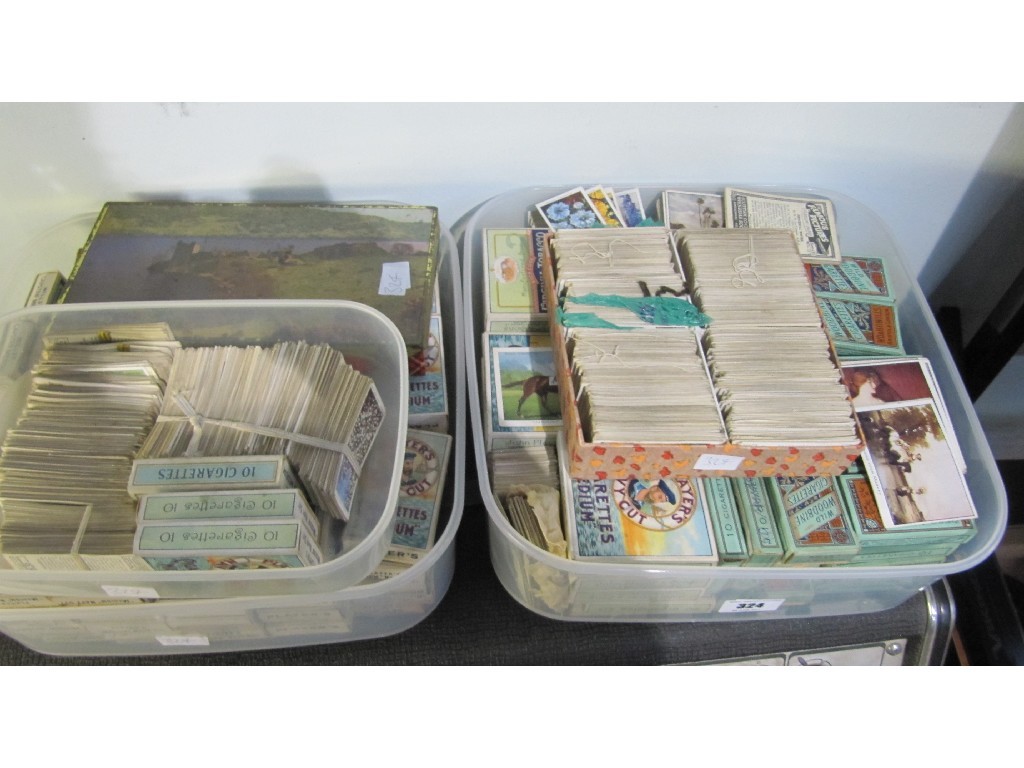 Appraisal: Extensive collection of cigarette cards in two big boxes and