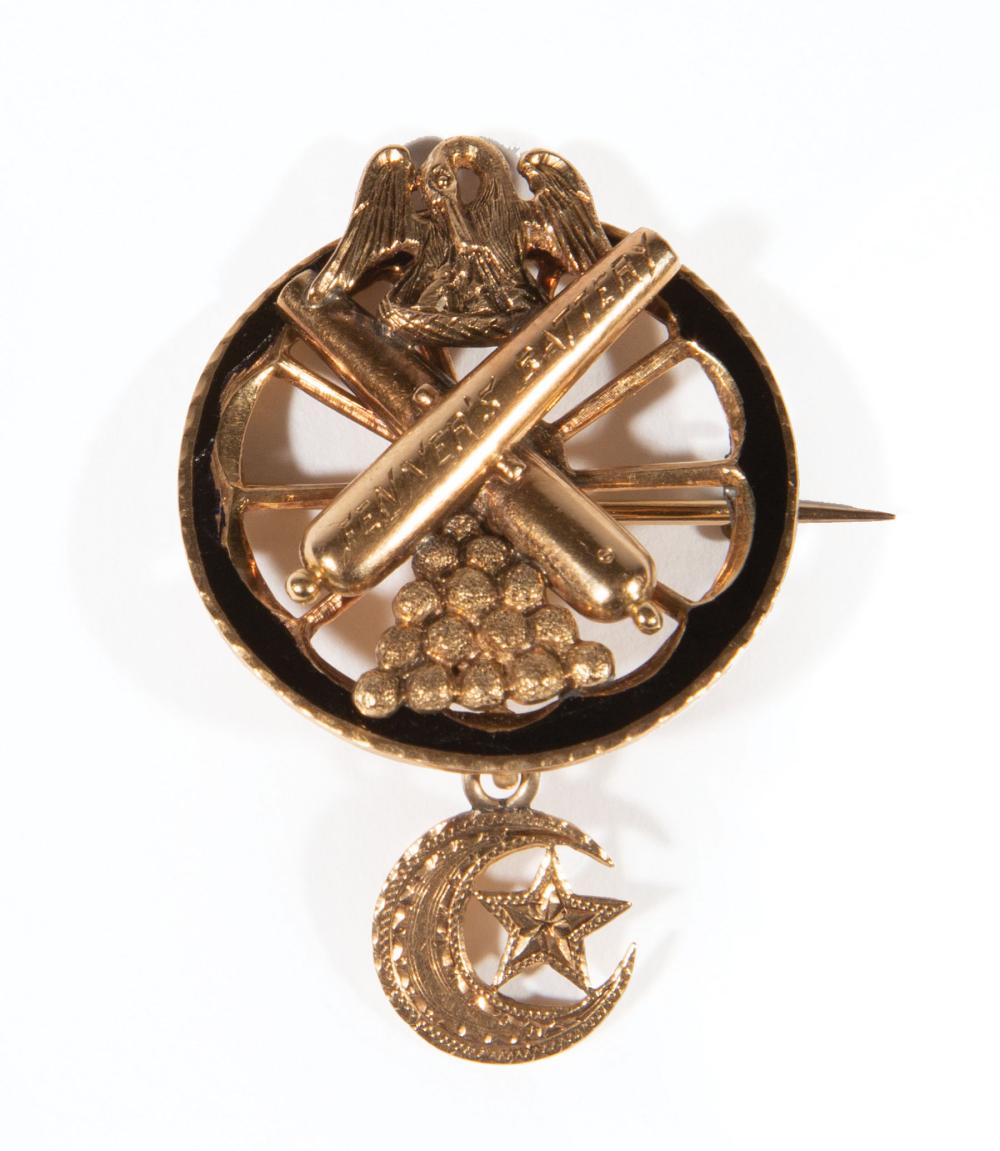 Appraisal: Louisiana Confederate Gold and Enamel Fenner's Battery Uniform Badge enameled