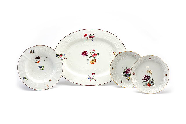 Appraisal: A COALPORT PORCELAIN OVAL SERVING DISH decorated with flowers and