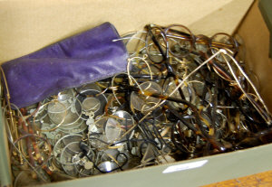 Appraisal: A Victorian mahogany case containing opticians lenses to w a