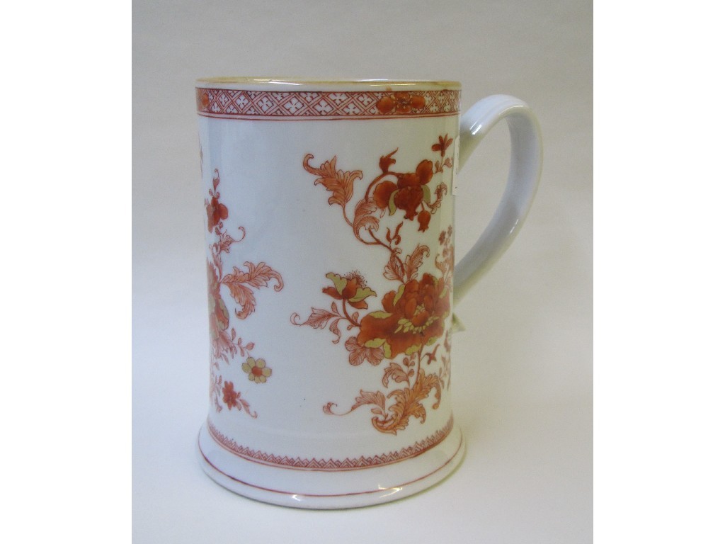 Appraisal: A Chinese export tankard painted with red and gilt peonies