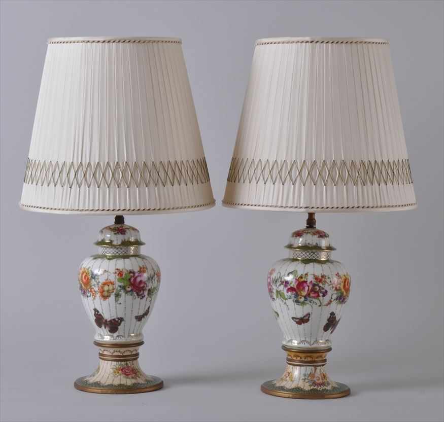 Appraisal: PAIR OF MEISSEN STYLE PORCELAIN LIDDED JARS MOUNTED AS LAMPS