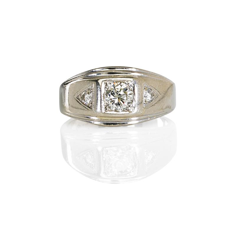 Appraisal: GENTLEMAN'S DIAMOND K WHITE GOLD RING Substantial tapered design with