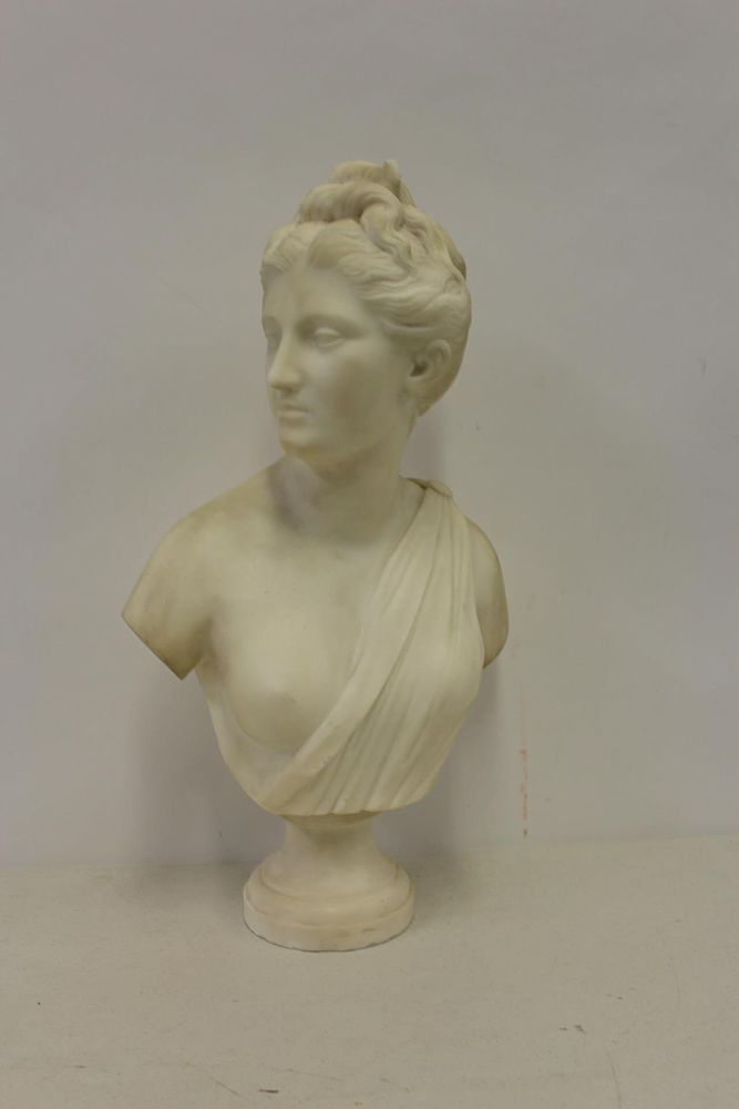 Appraisal: UNSIGNED Fine Quality and Large Bust of Diana The Huntress