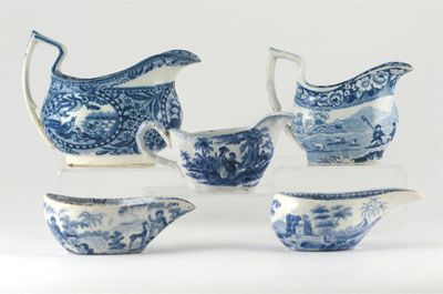 Appraisal: Three blue and white sauceboats and two pap boats including