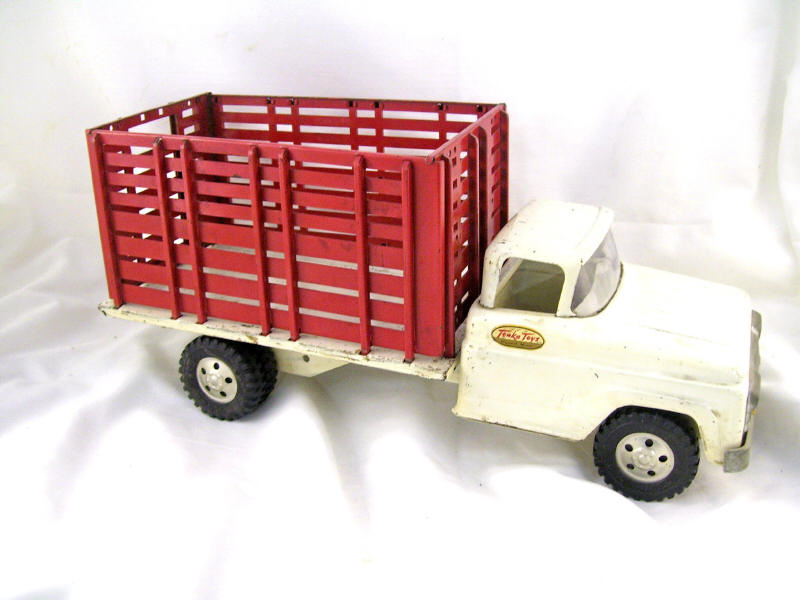 Appraisal: Tonka Livestock Truck Pressed steel construction with original white and