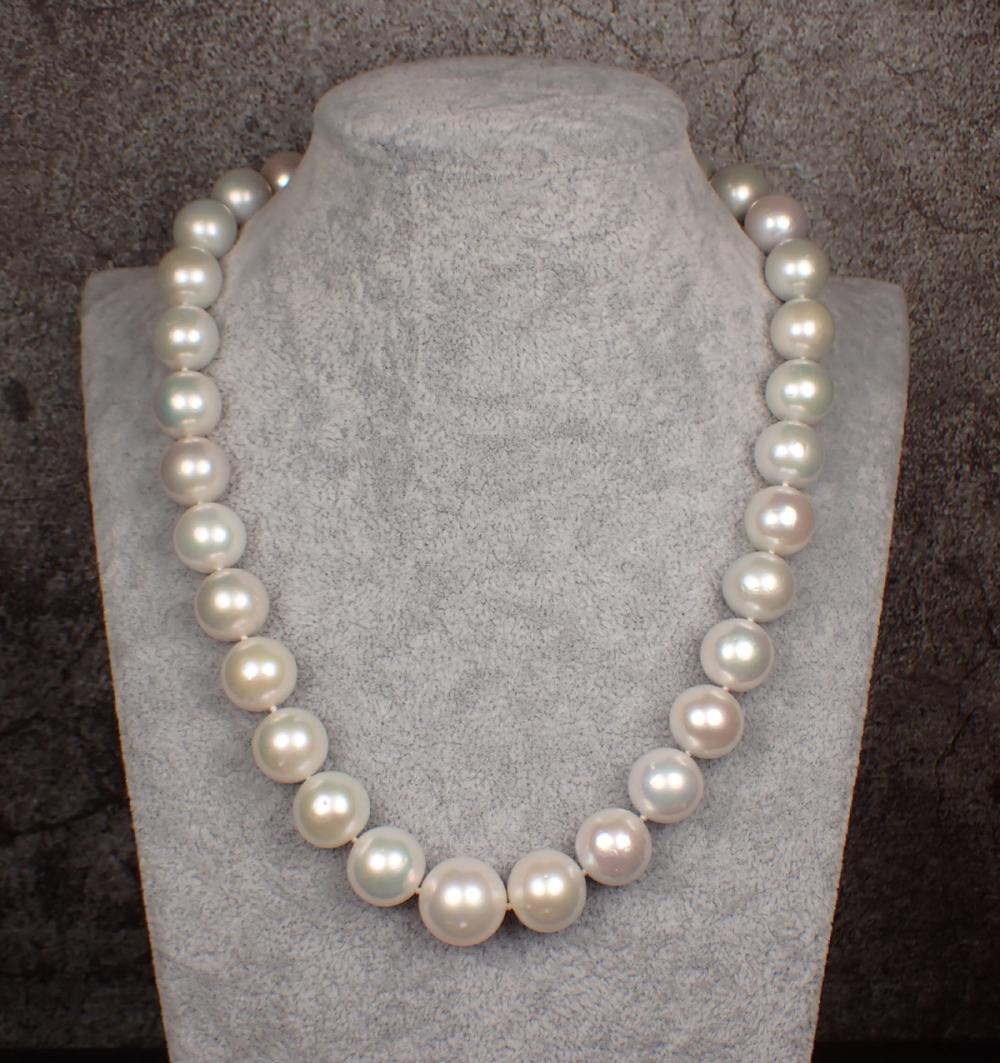 Appraisal: SOUTH SEA PEARL AND FOURTEEN KARAT GOLD NECKLACE The -