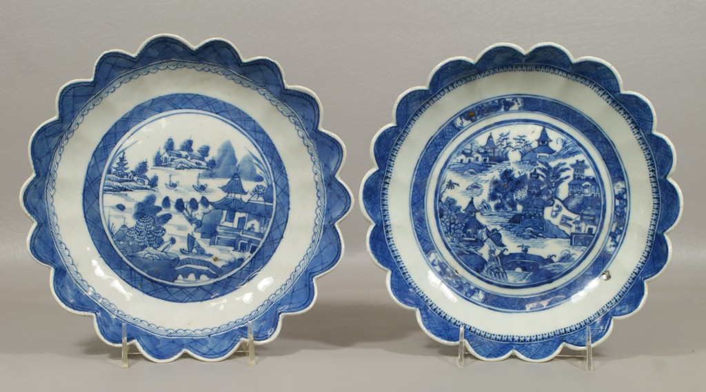 Appraisal: Chinese Export Porcelain scalloped edged bowls one Canton the other