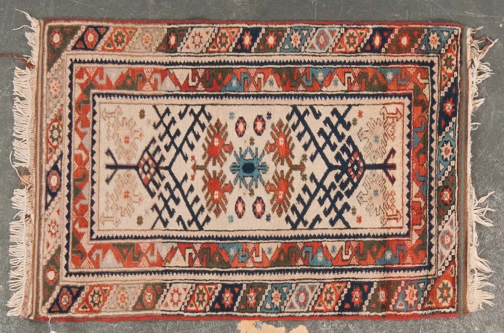 Appraisal: Turkish rug approx x Turkey circa