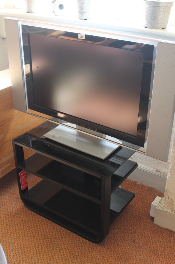 Appraisal: A Sony flatscreen TV Auctioneer Announce - There is no