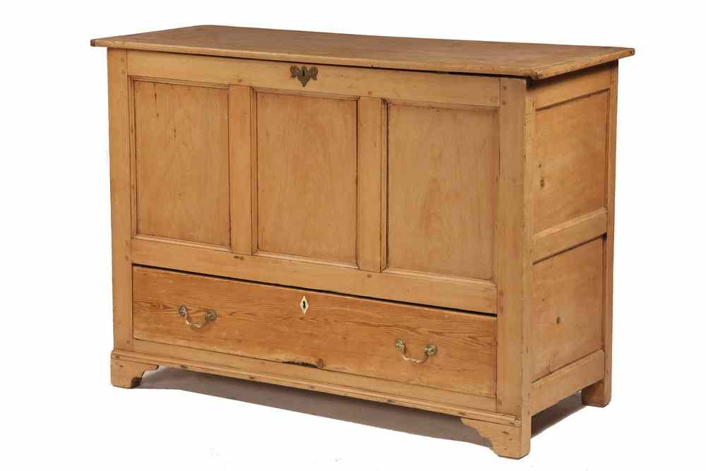 Appraisal: FRENCH PINE BLANKET CHEST - th c French Scrubbed Pine