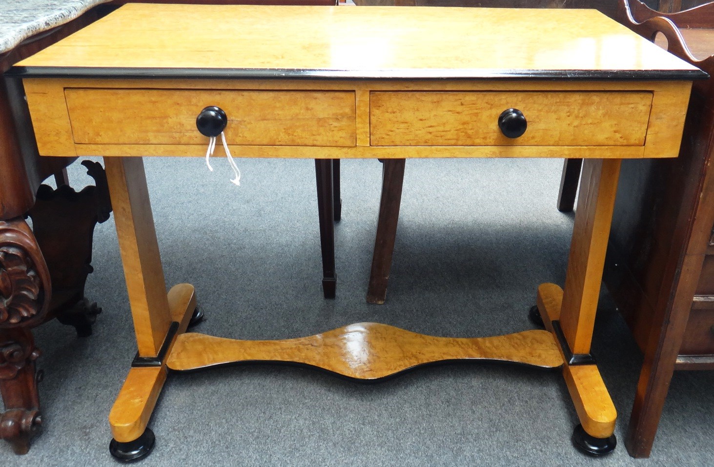 Appraisal: A th century maple side table the rectangular top over