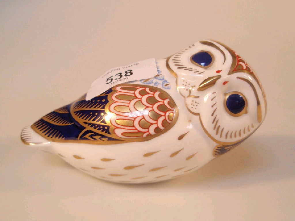 Appraisal: Royal Crown Derby paperweight - Owl