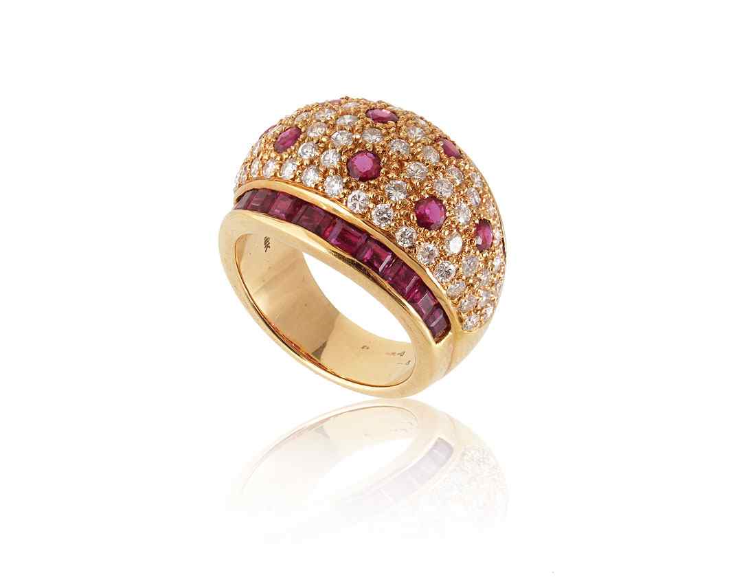 Appraisal: KT RUBY DIAMOND COCKTAIL RING yellow gold dome style ring