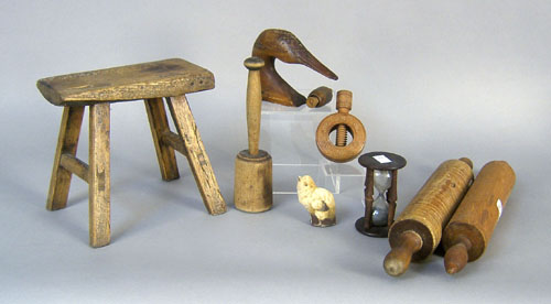 Appraisal: Woodenware to include rolling pins butter mold etc