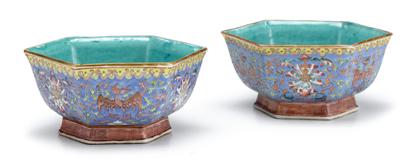 Appraisal: Pair of Chinese enameled porcelain hexagonal bowls iron red qianlong