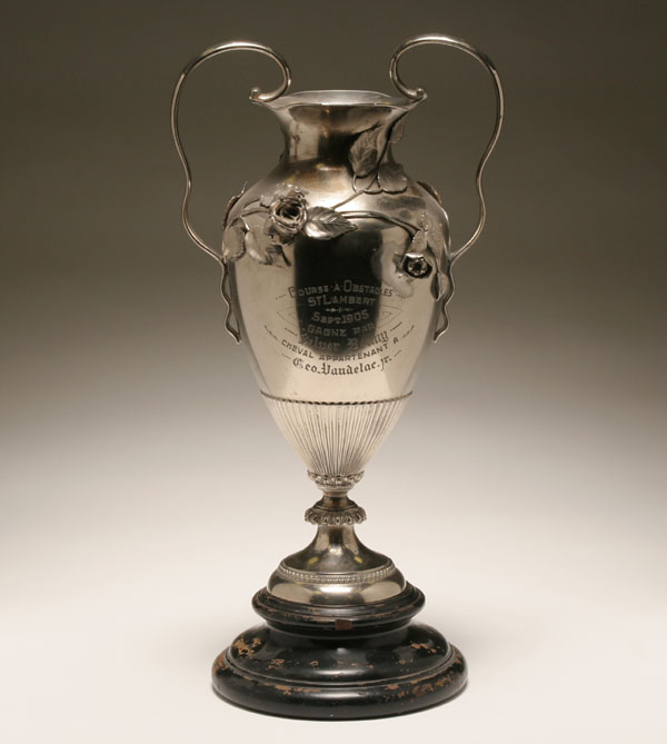 Appraisal: Large Meriden silverplate presentation trophy with French script referring to