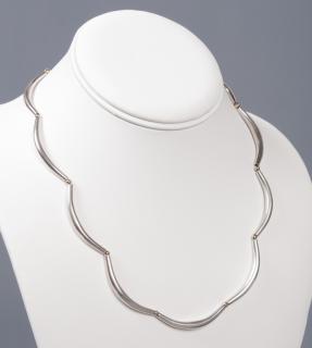 Appraisal: Vintage Ed Levin K Gold Silver Necklace Stylish and ever-fashionable