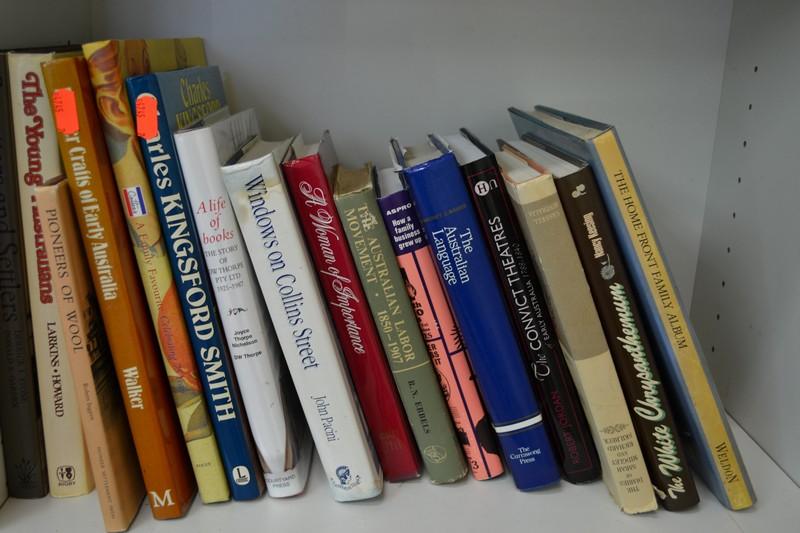 Appraisal: SHELF OF BOOKS CONCERNING AUSTRALIAN HISTORY INCL WINDOWS ON COLLINS