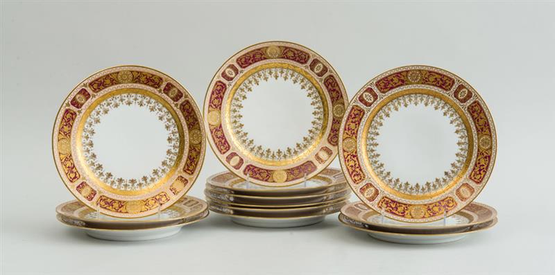 Appraisal: SET OF TWELVE VIENNA PORCELAIN SERVICE PLATES With underglaze blue