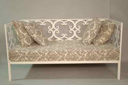 Appraisal: DOROTHY DRAPER STYLE WHITE METAL DAY BED with open back