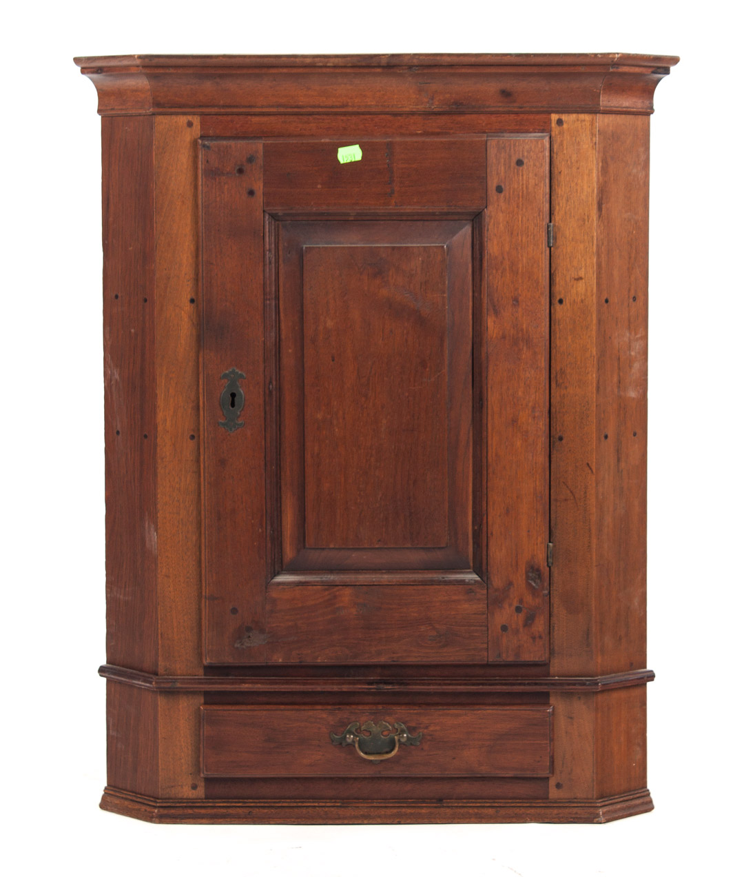 Appraisal: American Chippendale walnut hanging corner cabinet circa with single panel