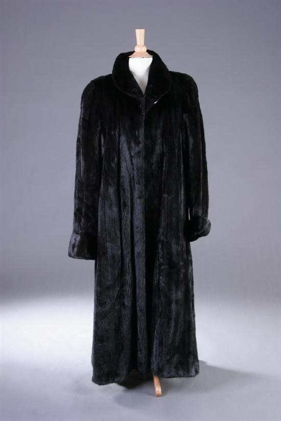 Appraisal: LADY'S DARK RANCH MINK FULL LENGTH COAT Andriana Furs Washington