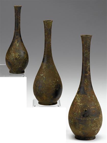 Appraisal: Graduating set of three Korean bronze vases koryo dynasty Of