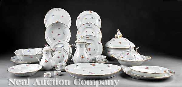 Appraisal: An Extensive Meissen Porcelain Scattered Flowers Pattern Dinner Service th