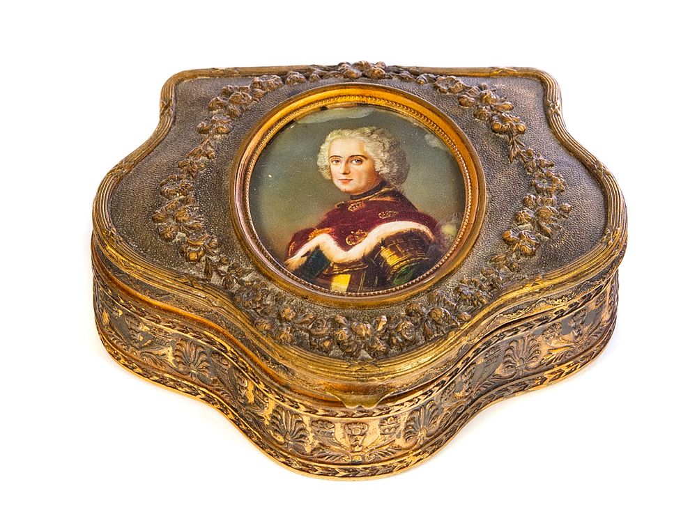 Appraisal: Gilt Bronze dresser box w Miniature painting Gilt Bronze ladies