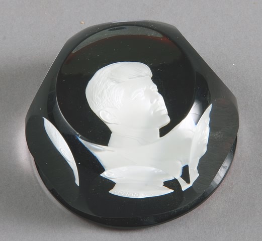 Appraisal: Hexagonal faceted with profile bust of President John F Kennedy