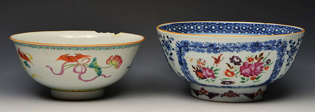 Appraisal: AN TH CENTURY CHINESE PORCELAIN ROSE BOWL with famille rose