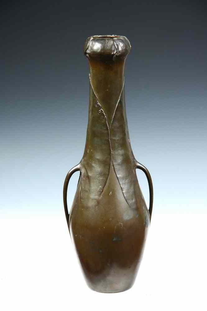 Appraisal: JAPANESE BRONZE VASE - Meiji Period Japanese Bronze Garlic Mouth