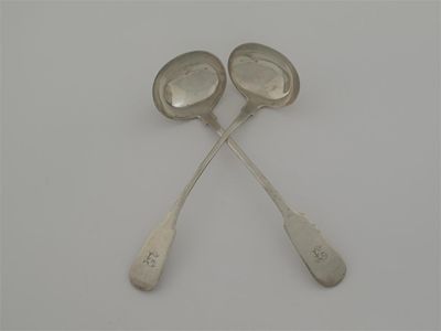 Appraisal: Two George IV Scottish provincial toddy ladles fiddle pattern initialled