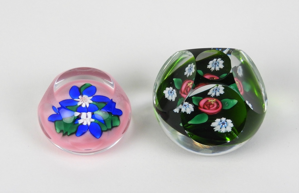 Appraisal: PC CHARLES KAZIUN JR FACETED FLOWER PAPERWEIGHTS Massachusetts - Includes