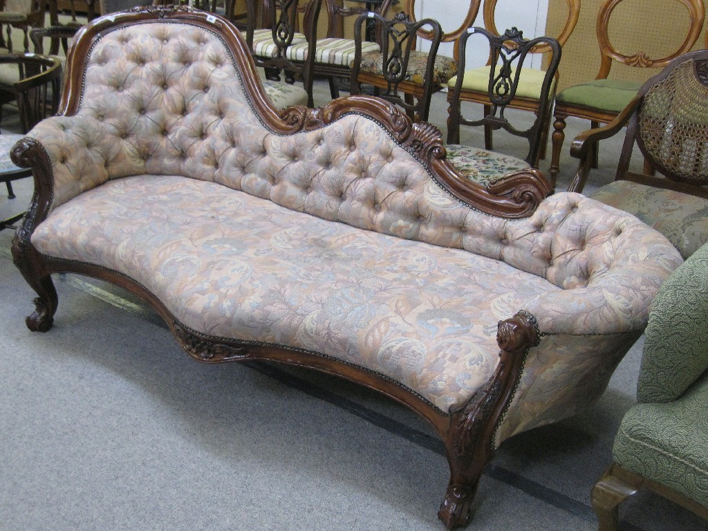 Appraisal: Victorian mahogany chaise longue