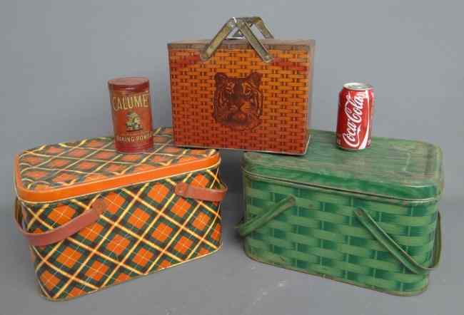 Appraisal: Lot early tins including ''Calumet Baking Powder'' ''Tiger Tobacco'' etc