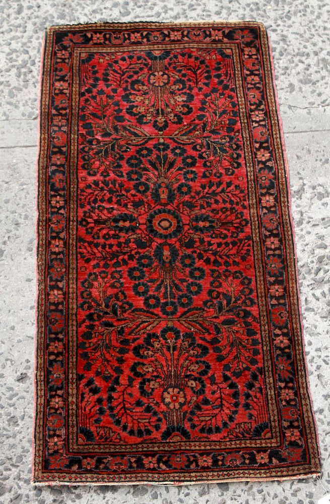 Appraisal: Sarouk Persian Rug ' x Sarouk Persian rug florals on