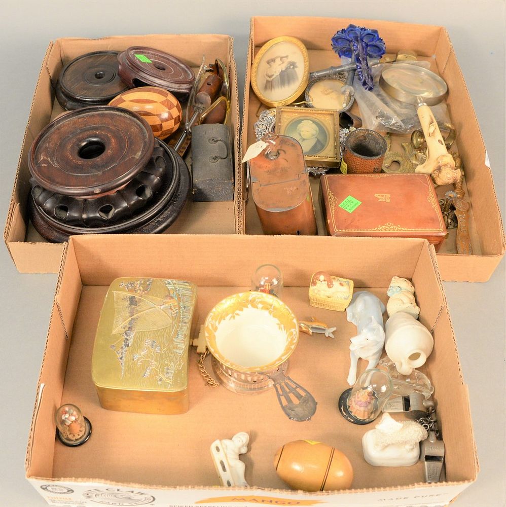 Appraisal: Three tray lots of assorted items to include Japanese mixed