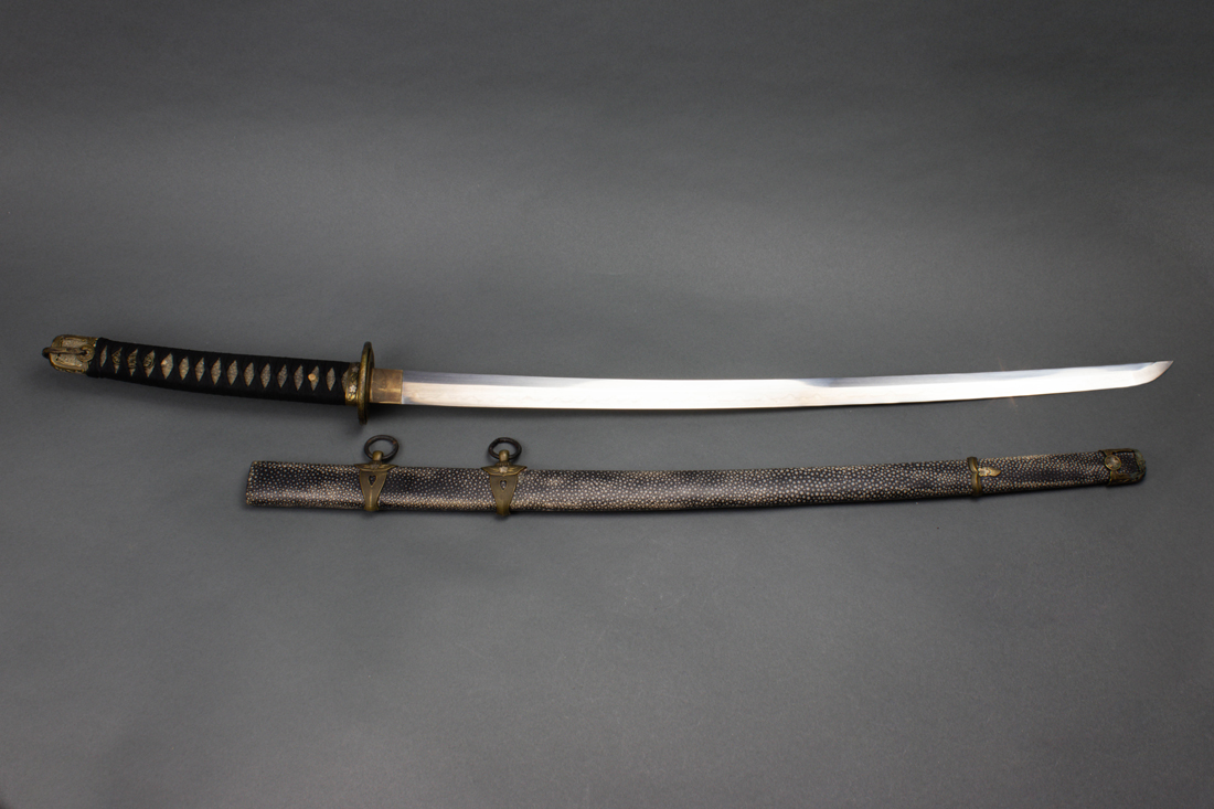 Appraisal: JAPANESE GUNTO KATANA MILITARY SWORD Japanese gunto katana military sword