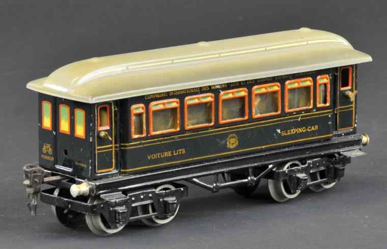 Appraisal: MARKLIN 'O' GAUGE VOITURE LITS SLEEPING CAR Eight wheel wagon