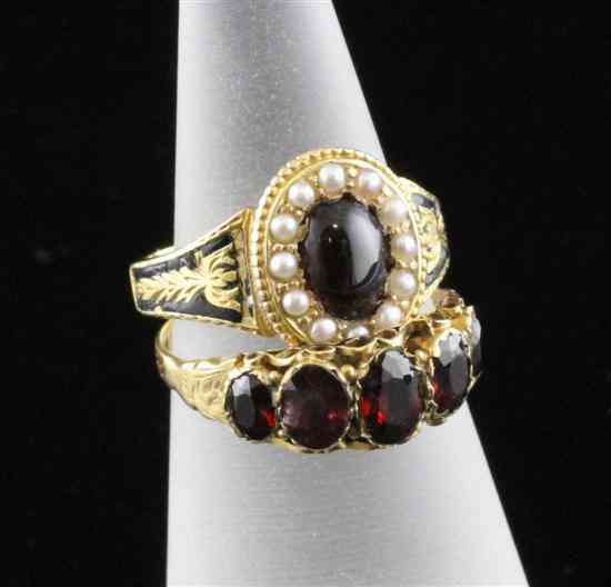 Appraisal: A late Victorian ct gold and black enamelled cabochon garnet