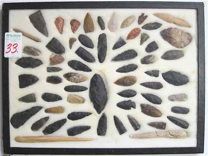 Appraisal: COLLECTION OF APPROXIMATELY NATIVE AMERICAN INDIAN HUNTING POINTS knapped from