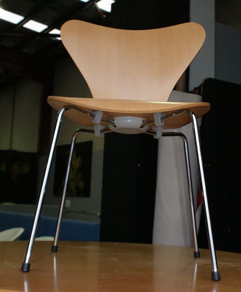 Appraisal: An Arne Jacobsen Series occasional chair manufactured by Fritz Hansen